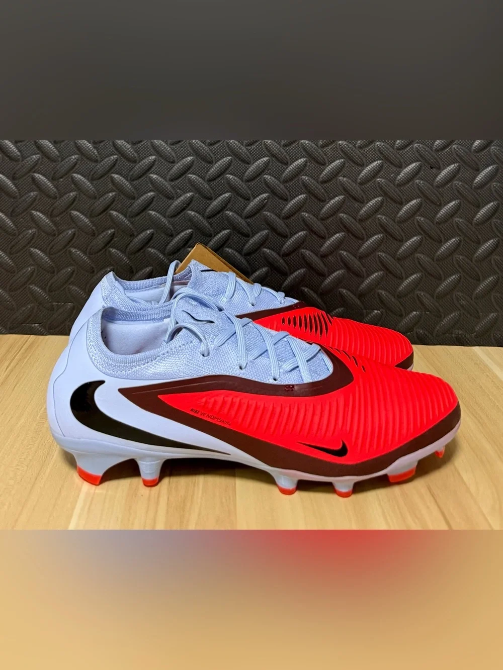 Nike Phantom 6 Low Pro FG Blue Red Soccer Cleats HJ4122-400 Mens Size 7.5